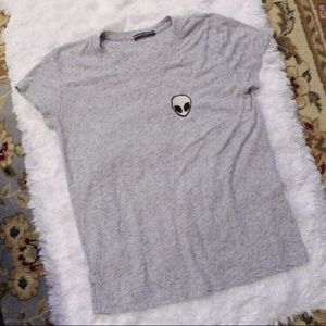 BRANDY MELVILLE ALIEN TEE